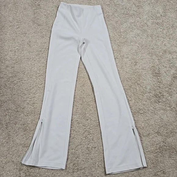 Lululemon Ribbed Softstreme Flared Pant *BONE 33" Size 0